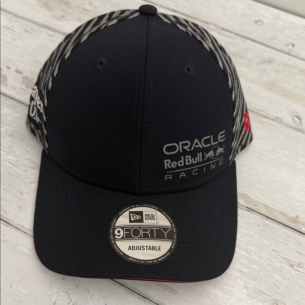 New Era Navy Blue and Gray Striped Cap. Snapback